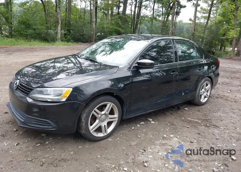 2014 Volkswagen Jetta 2.0L S из США, поврежденный, VIN 3VW2K7AJXEM309950